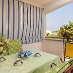 Apartment Nives *